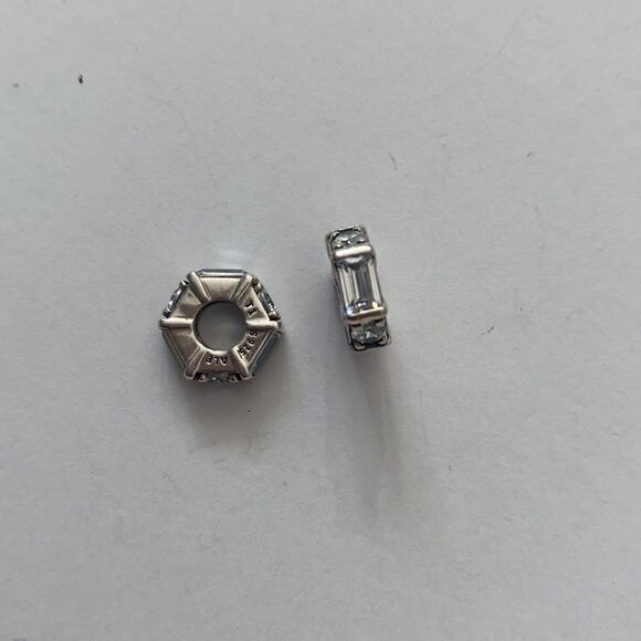 Pandora clear ice cube spacer charm - set of 2 - Picture 6 of 6